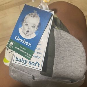 3 pack of Gerber hats